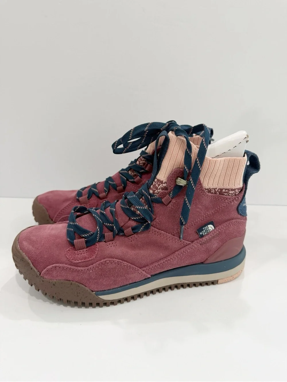The North Face Women's Waterproof Boots Back-To-Berkeley III Textile